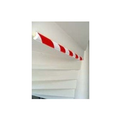 Protection d'angle coloris rouge et blanc